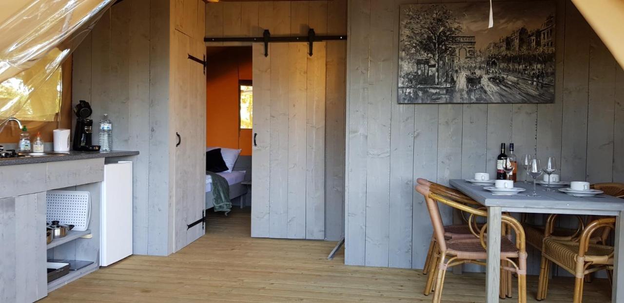 Glamping Les Arbres, Luxe Safaritent Met Zwembad Cronat エクステリア 写真